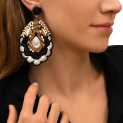 Alizia clip-on earrings - black and white