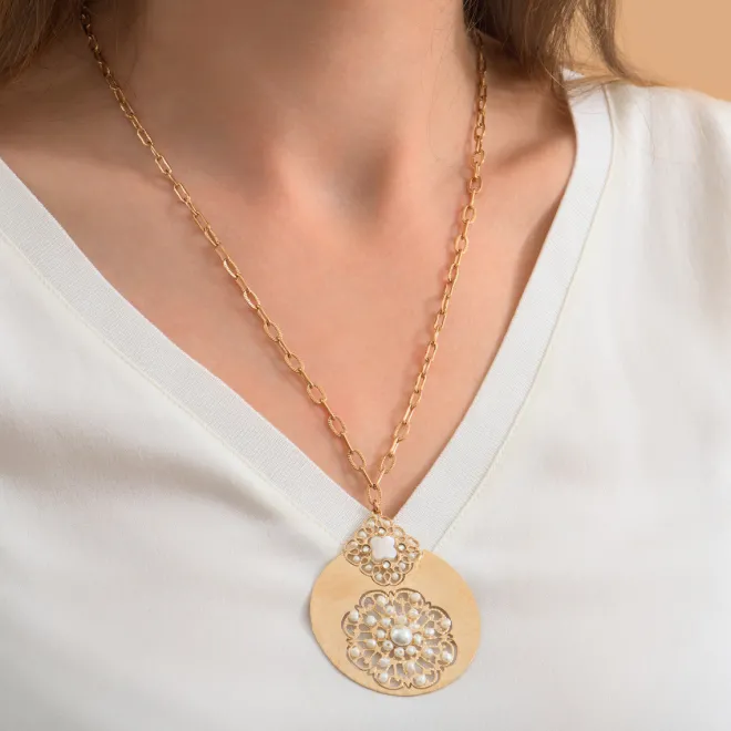 Angelique delicate long necklace - white