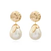 Lucy clip-on earrings - white