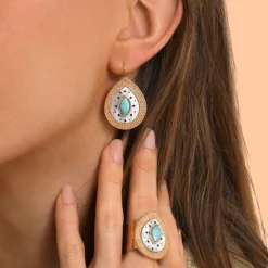 Mindoro cabochon ring - white mother-of-pearl