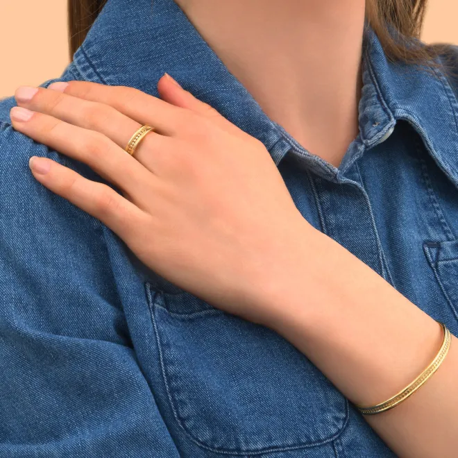 Noor Timeless Adjustable Bangle Bracelet - Gold