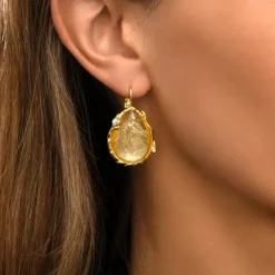 Oceane drop sleeper earrings – white