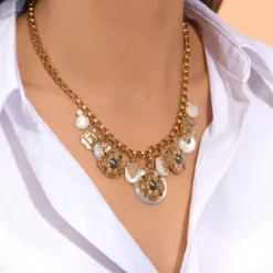 Positano medallion chain necklace - white