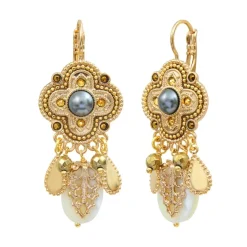 Positano sleeper earrings - white